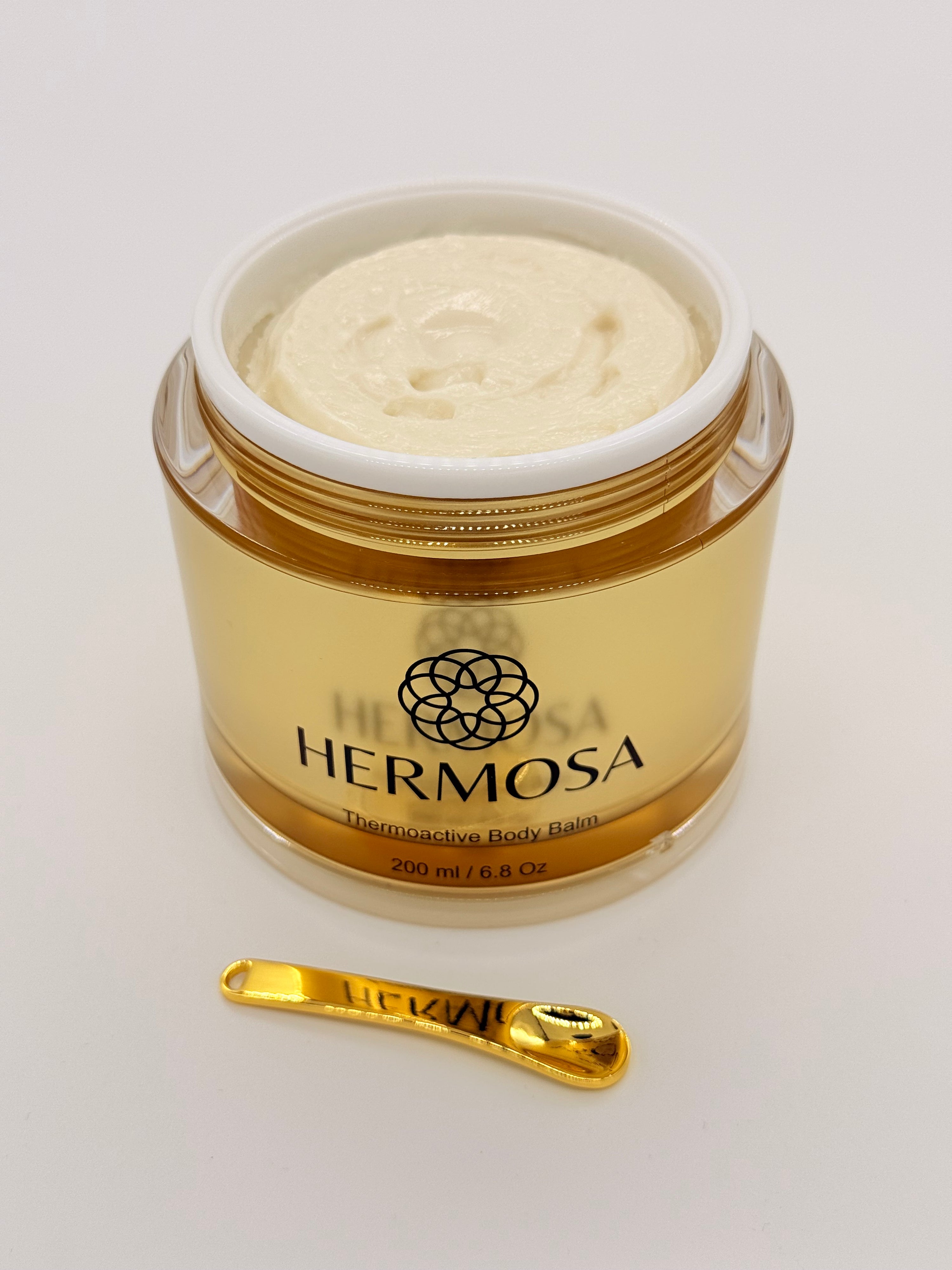 Hermosa Body Balm - kaszmirowy kolor, imponujący efekt